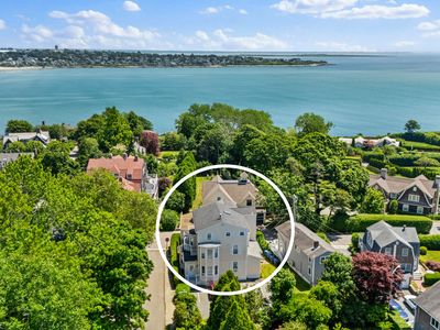26 Cliff Ave APT 4, Newport, RI, 02840