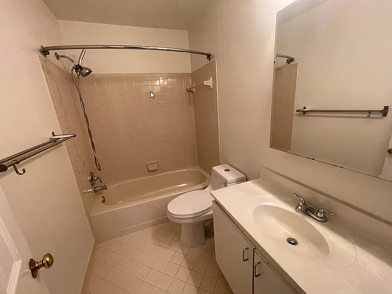 7727 Rockledge Ct — Photo 9