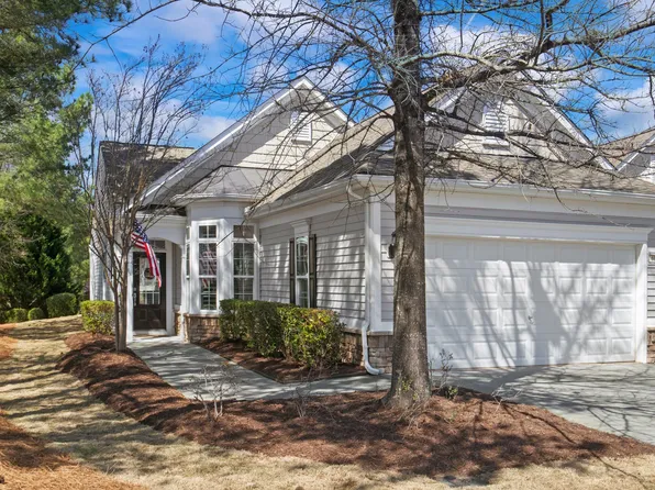103 Hennigan Dr, Cary, NC 27519