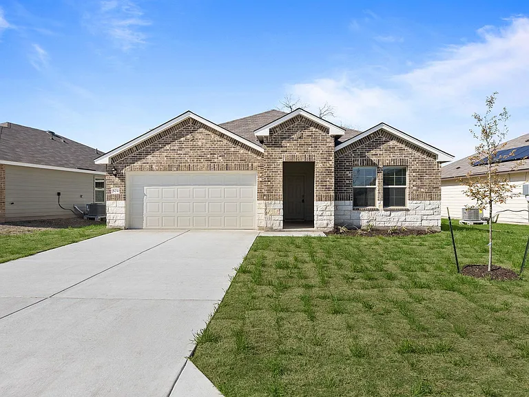 504 Wyatt Way — Photo 1