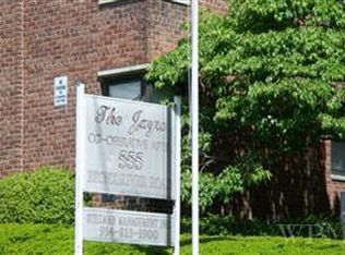 555 Bronx River Rd APT 1S, Yonkers, NY 10704