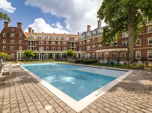 18 E Lancaster Ave #PENTHOUSE 09