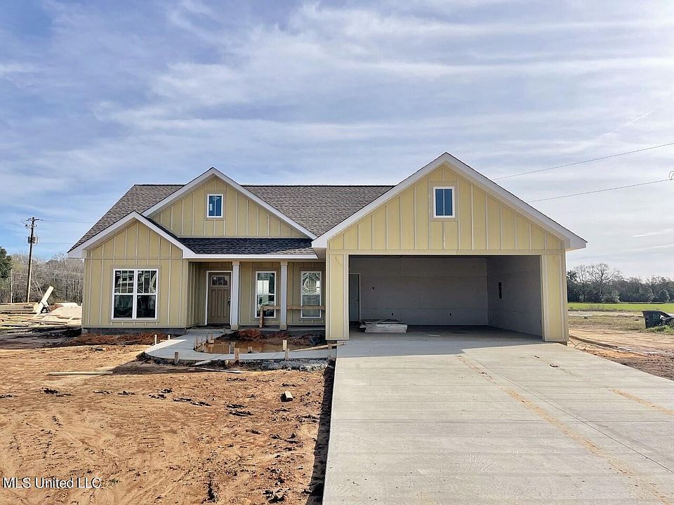 1st image of 107 Magnolia Farms Dr