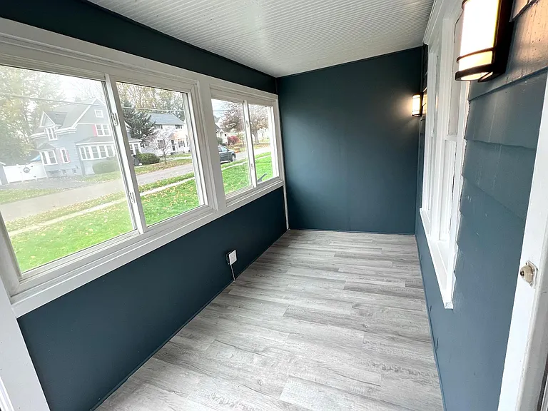 102 Hazel St #1 — Photo 20