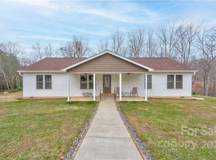 728 Lookout Tower Rd, Blacksburg, SC 29702