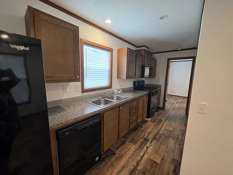 1 Shannon Dr #38 — Photo 3
