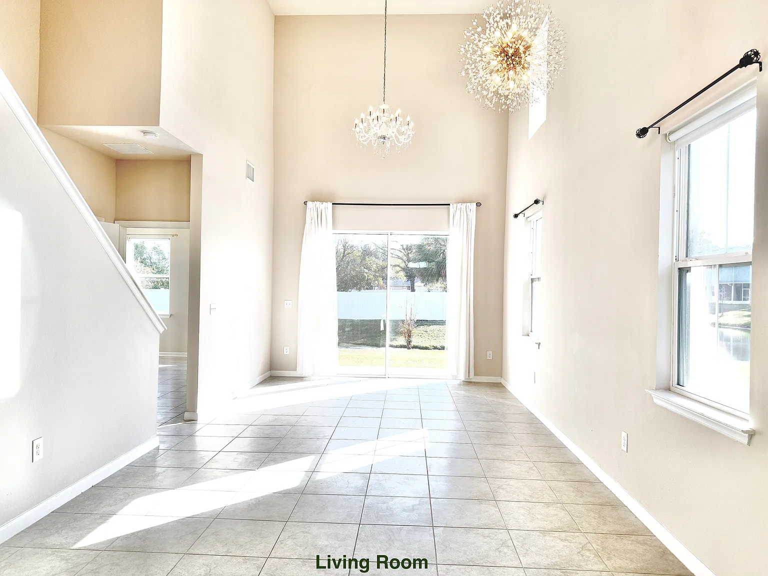 2129 Laceflower Dr — Photo 2