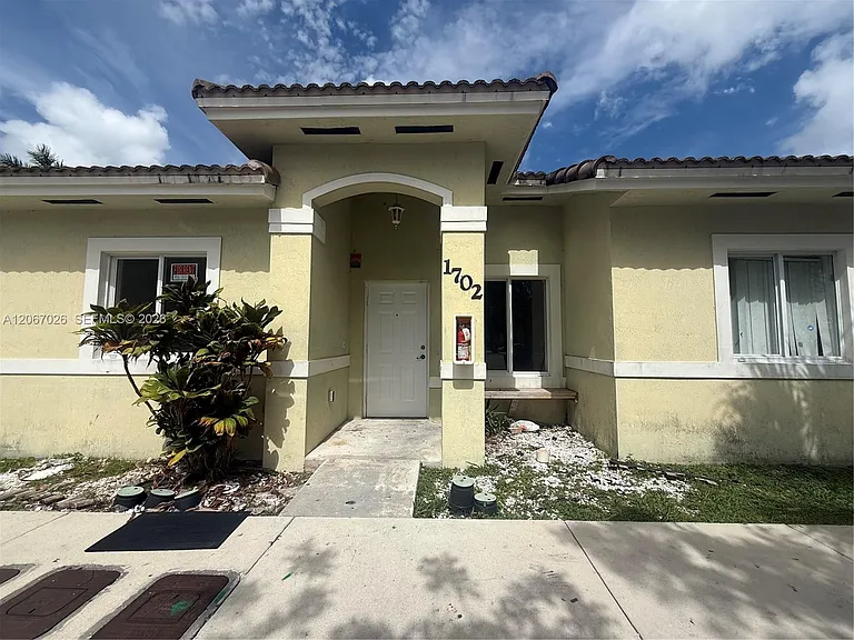 13240 Old Biscayne Dr #1702 — Photo 1