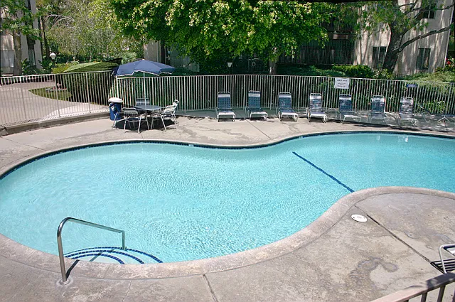 1109 Summertime Ln #1 — Photo 31