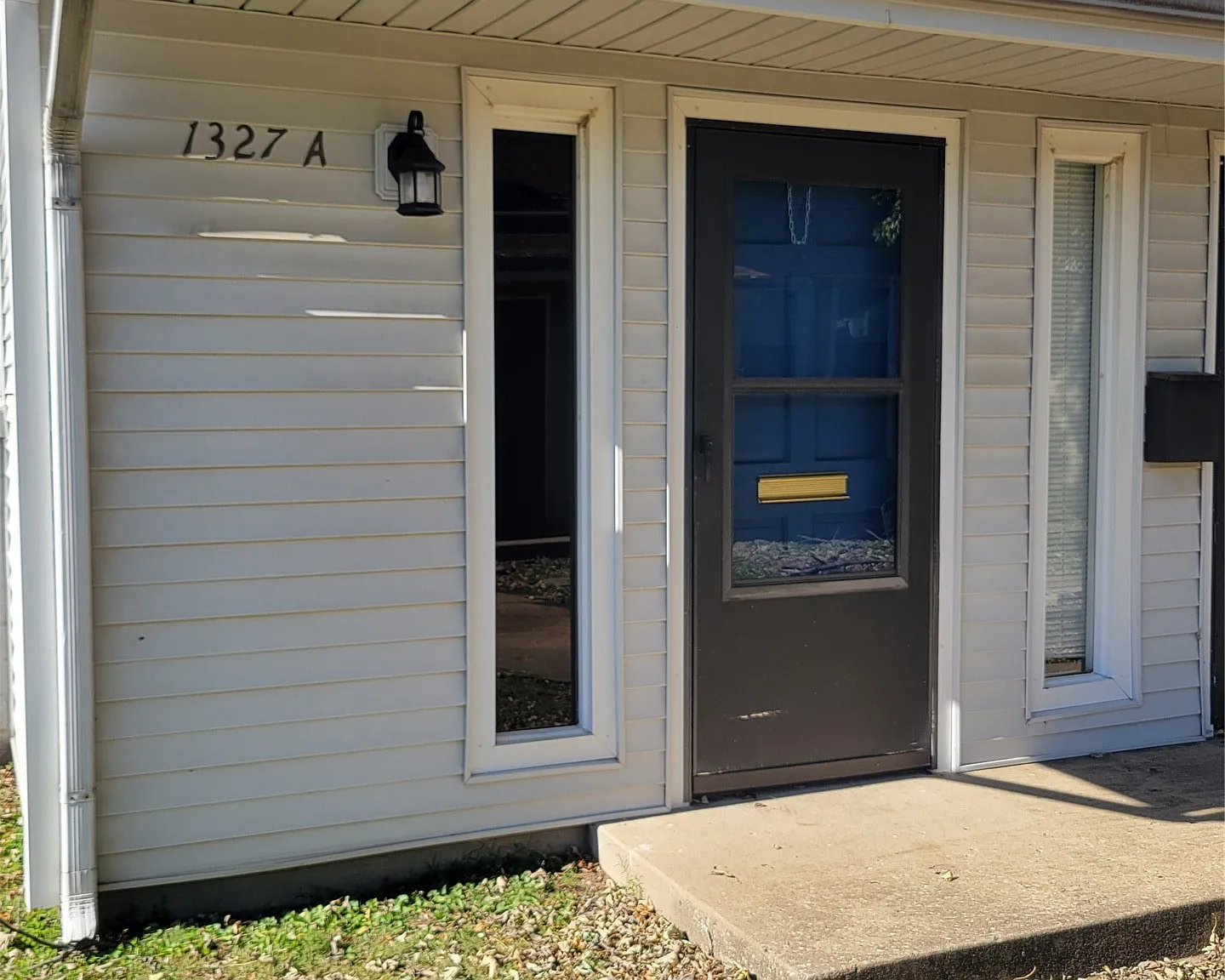 2 bed, 1.0 bath, 883 sqft, $1,175 — Photo 1
