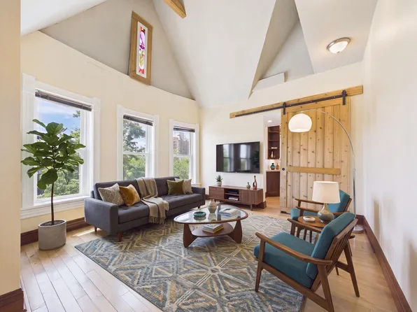 205 Logan St, 205 N Logan St #2, Denver, CO 80203