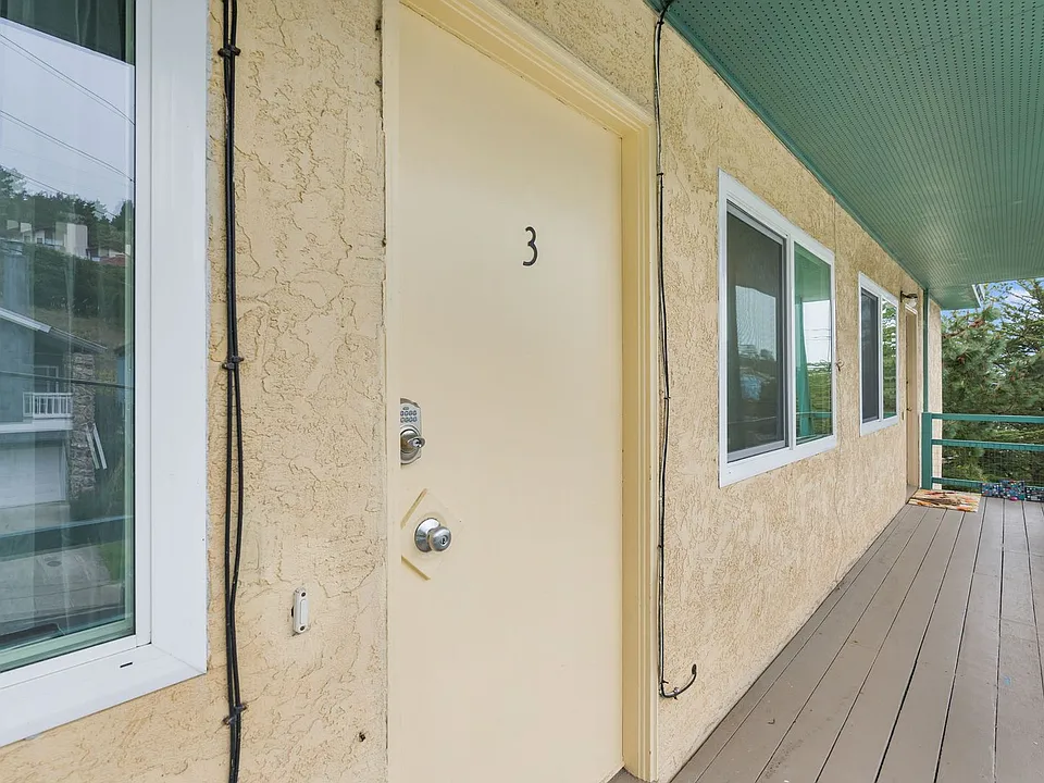 430 Norfolk Dr, Pacifica, CA 94044
