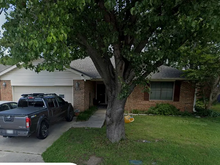 8904 Camfield Way St — Photo 2