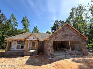 190 Crosby Rd, Seminary, MS 39479