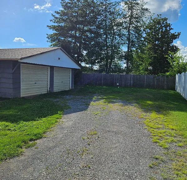 3309 Pines Rd — Photo 5
