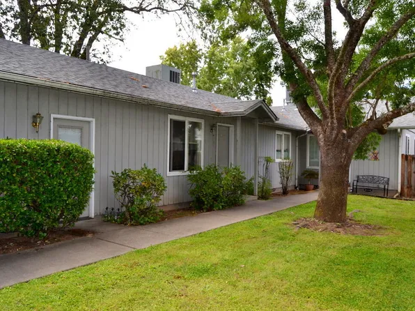 1636 Leonard Rd #A & B, Grants Pass, OR 97527