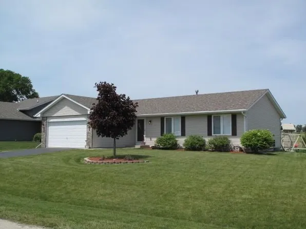 13191 Foxglove Ln, Winnebago, IL 61088