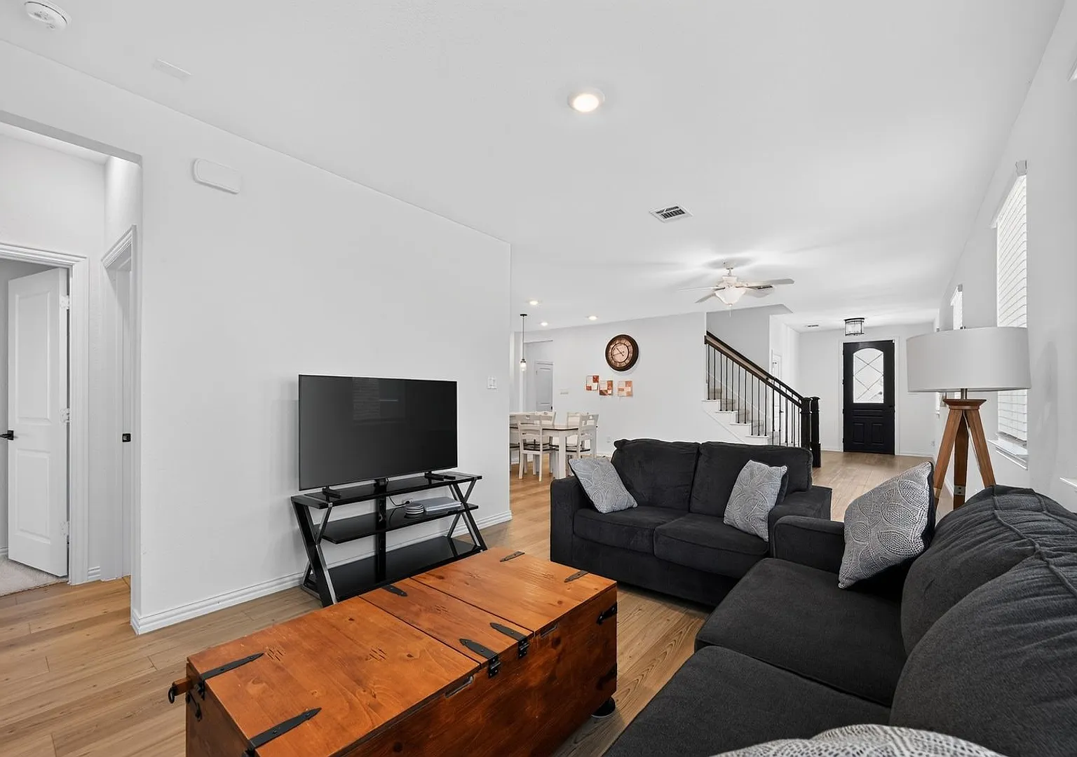 Spacious 4BR House in Forney — Photo 4