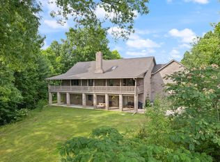 1686 Sandy Ridge Rd, Campton, KY 41301
