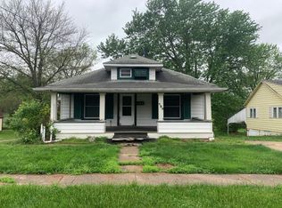 520 N 7th St, Centerville, IA 52544