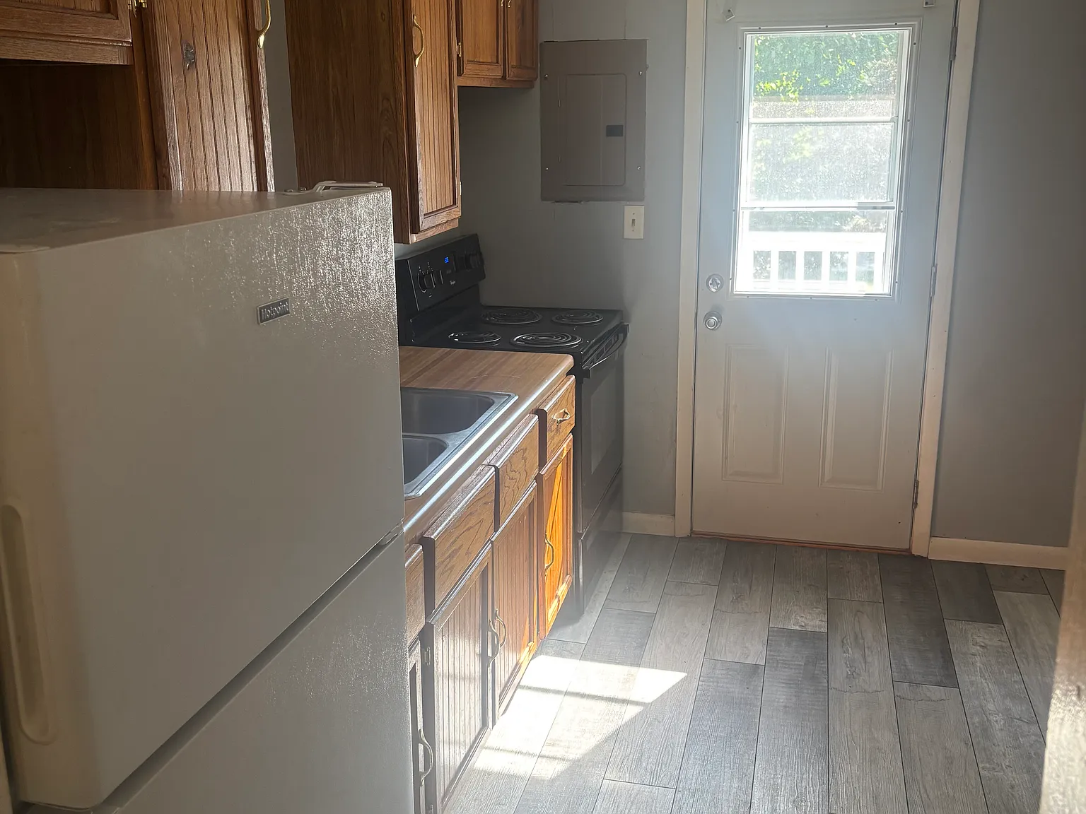 2 bed, 700 sqft, $725 — Photo 3