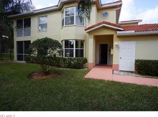 400 Diamond Cir APT 401, Naples, FL 34110