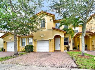 10951 NW 79th St, Doral, FL 33178