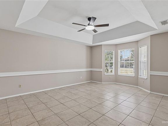 5th image of 3012 Perkins Ave