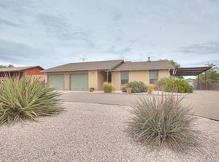 863 Lisbon Ave SE, Rio Rancho, NM 87124