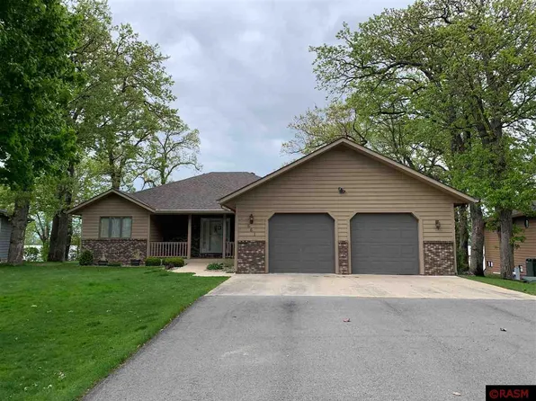 861 E Humphrey St, Lake Crystal, MN 56055