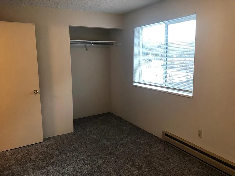 500 NE Maiden Ln #9 — Photo 14