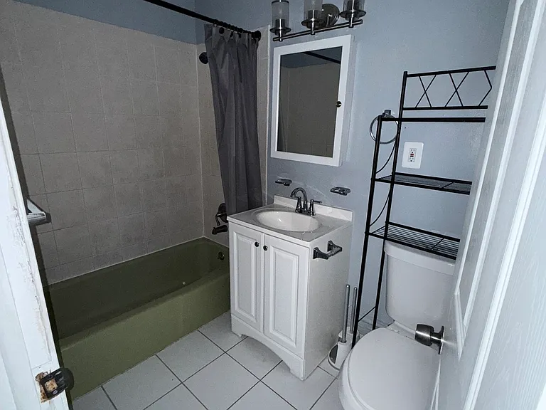 1047 Old Colony Rd #34 — Photo 5