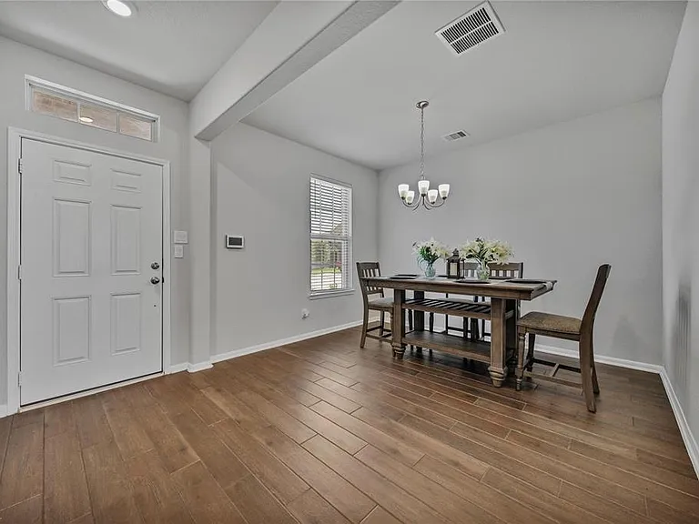5003 Brewcastle Ln — Photo 3