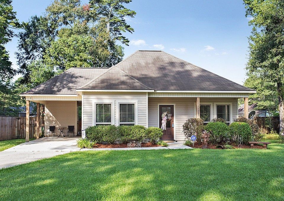1st image of 11065 Village Green Dr