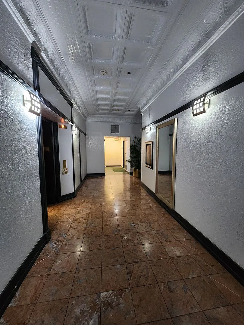 1 bedroom 1.5 bathroom — Photo 4