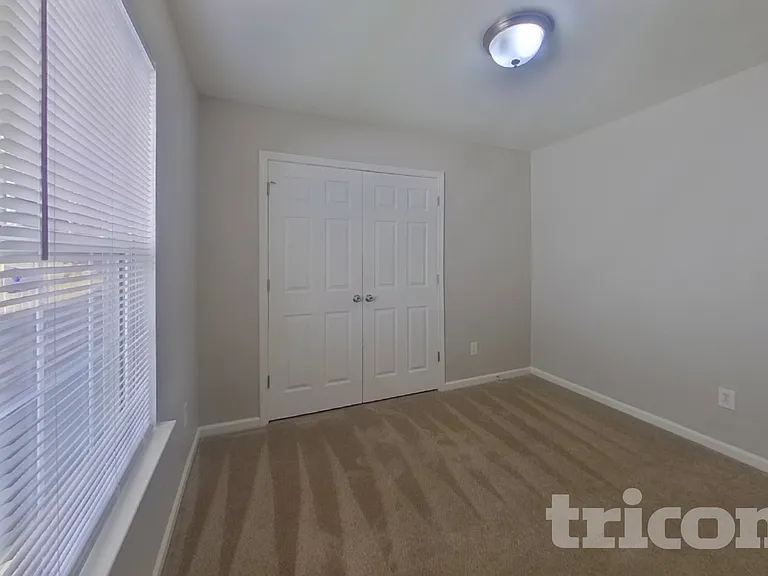 1347 Braveheart Ln — Photo 12