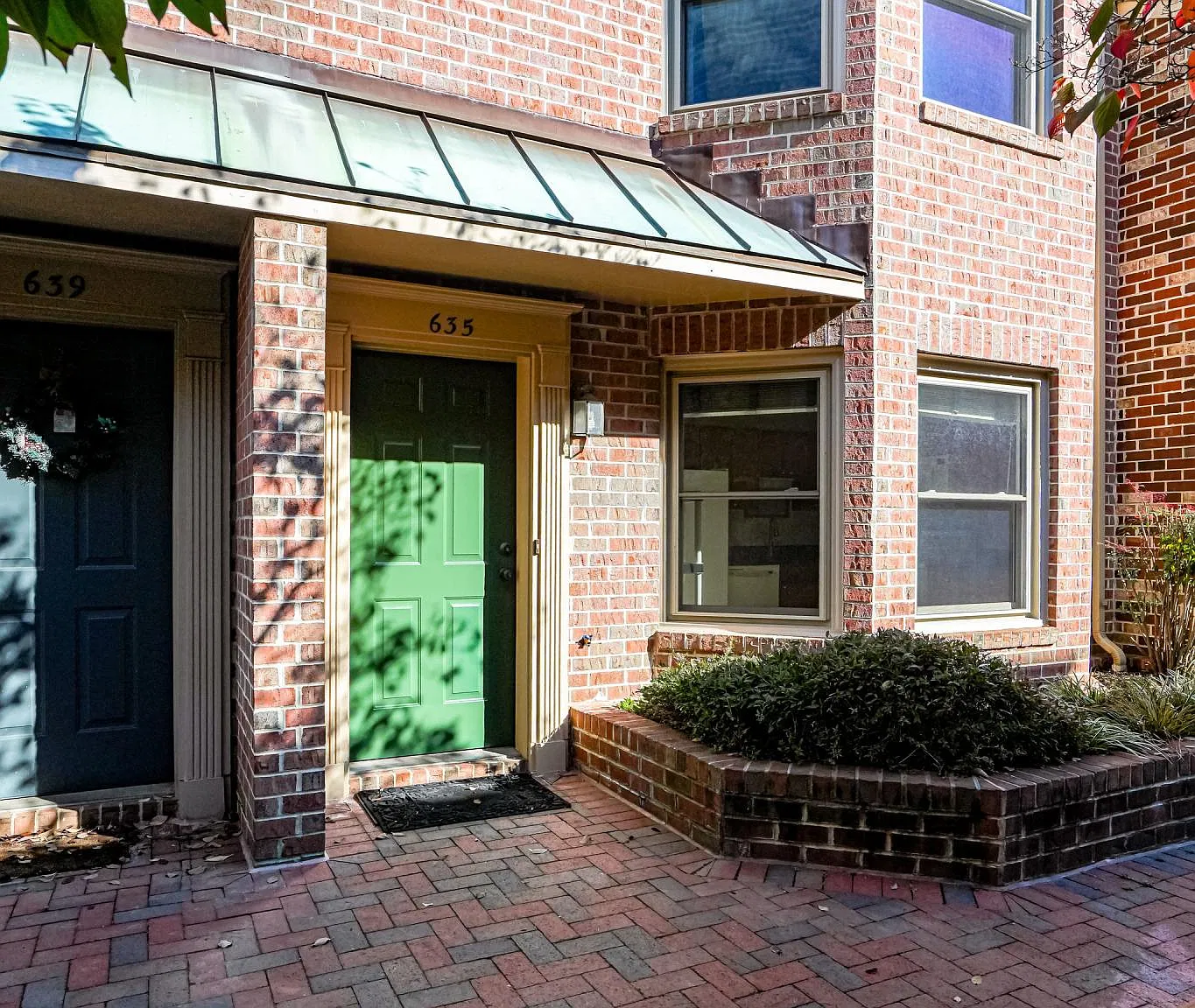 635 N Tazewell St — Photo 3