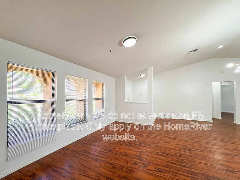 1110 SW 15th Ave — Photo 10