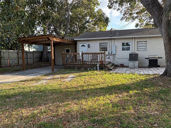 3rd image of 441 40TH AVENUE NE