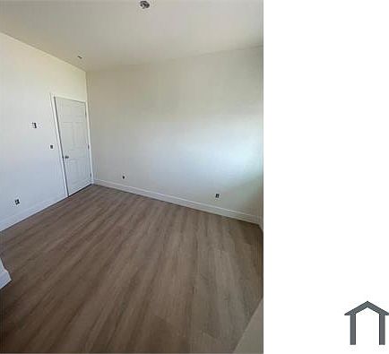 3rd image of 5527 S Vermont Ave