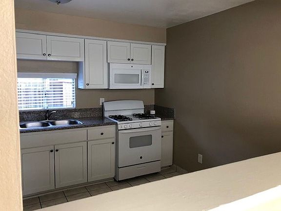 4th image of 928 Day Ave APT E