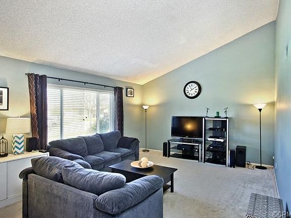 2nd image of 21402 Berendo Ave