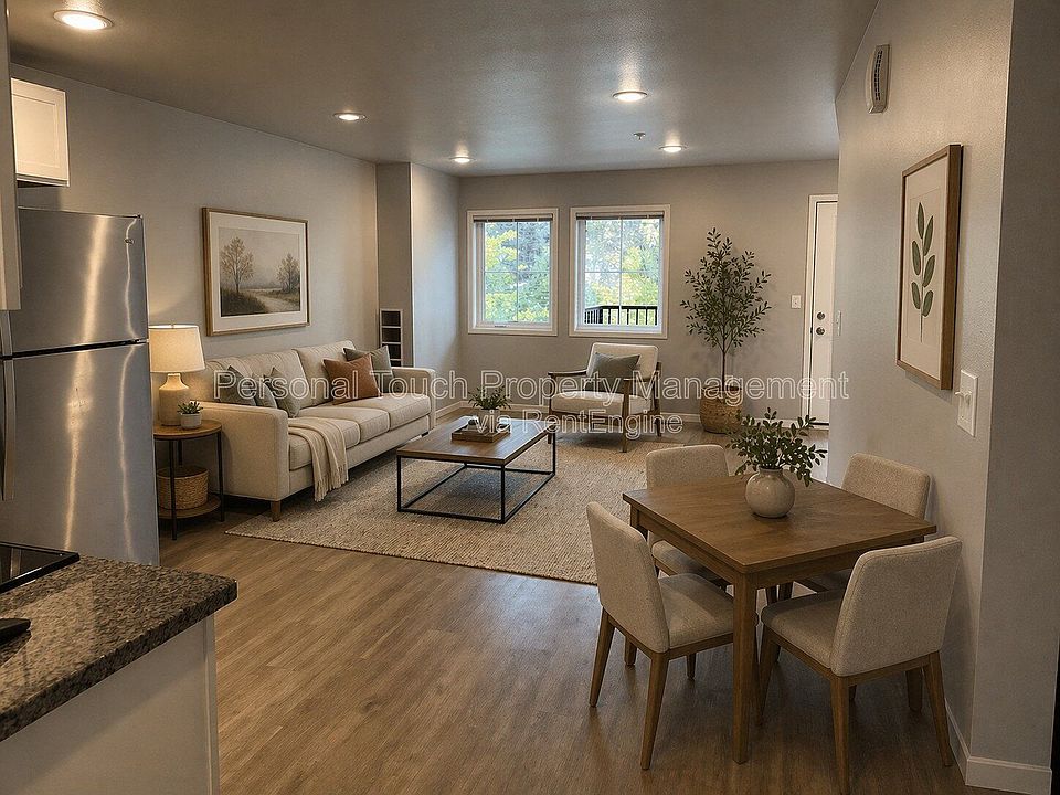 1st image of 802 7th Ave S #2