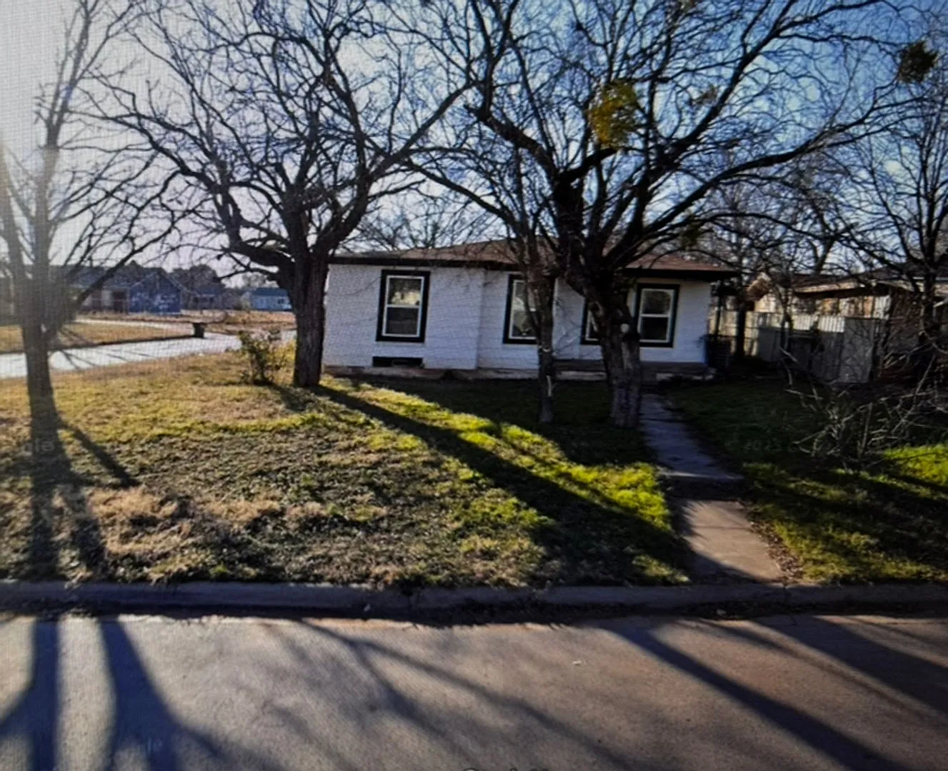 3 bedroom, 2 bath — Photo 1