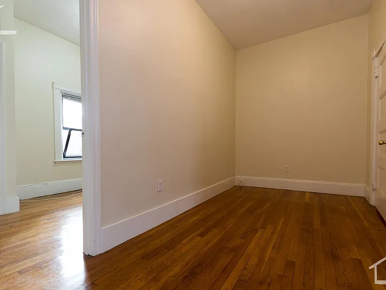 41 Bay State Rd #5 — Photo 1