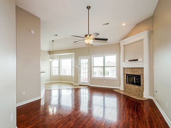 4th image of 60 Penny Ln
