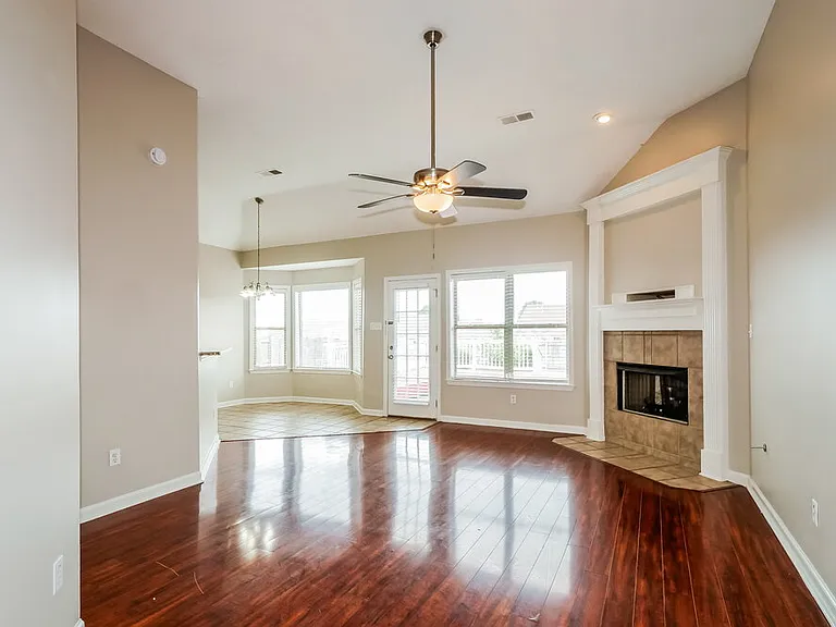 60 Penny Ln — Photo 4