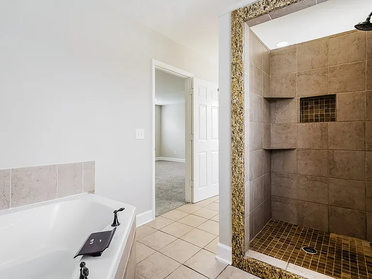 123 Ray Ave — Photo 10