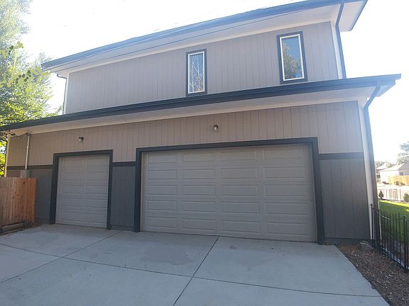 3rd image of 3010 E Mexico Ave