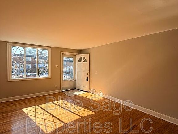 5th image of 5207 Westbrook Dr